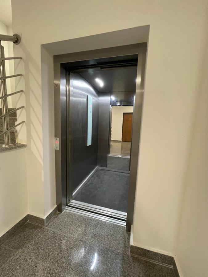 Azure Apartments Budva Eksteriør bilde
