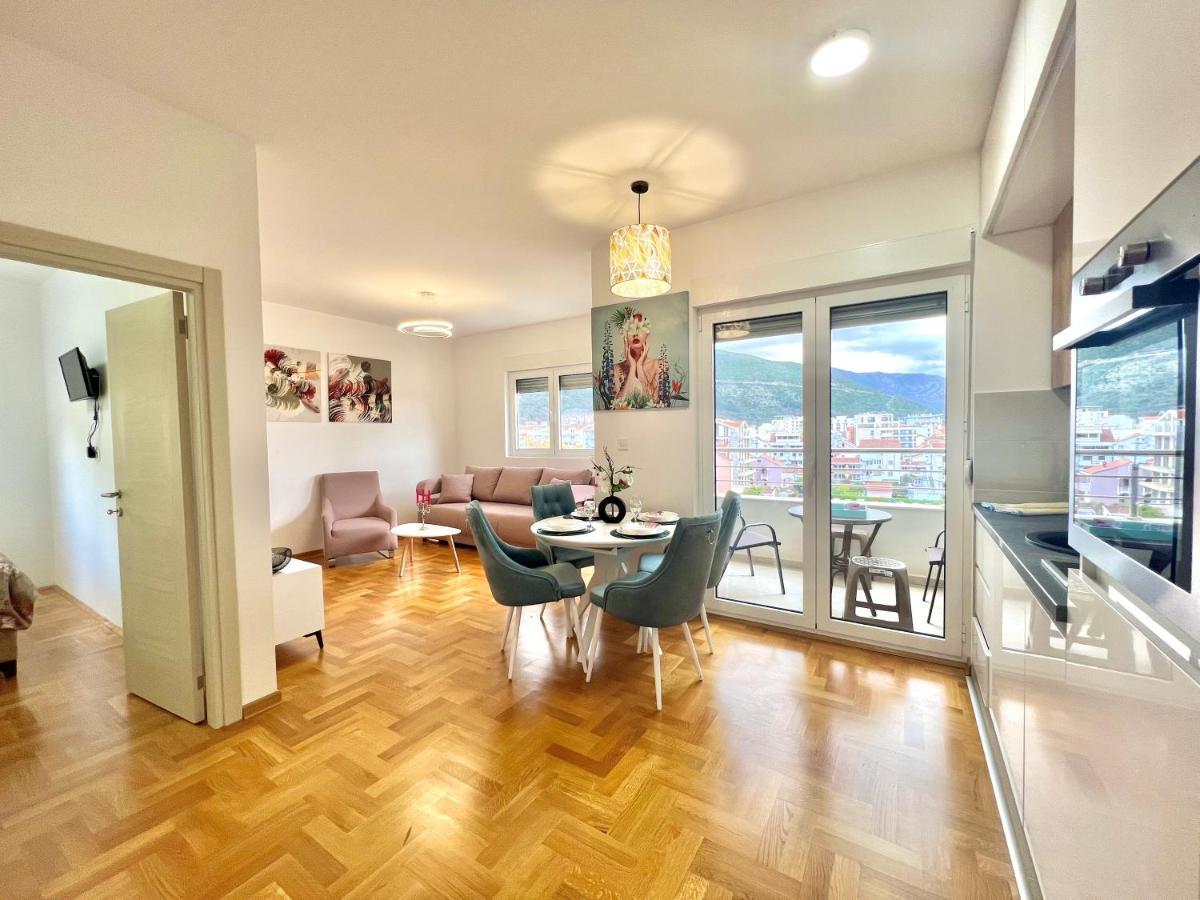 Azure Apartments Budva Eksteriør bilde