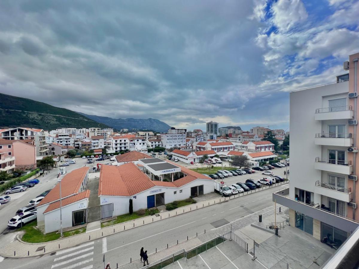 Azure Apartments Budva Eksteriør bilde