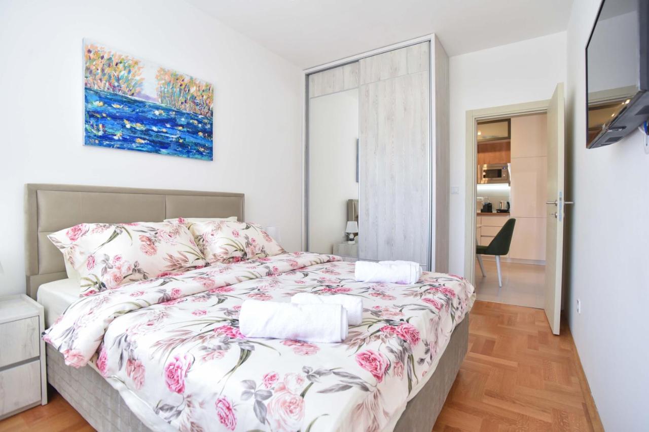 Azure Apartments Budva Eksteriør bilde