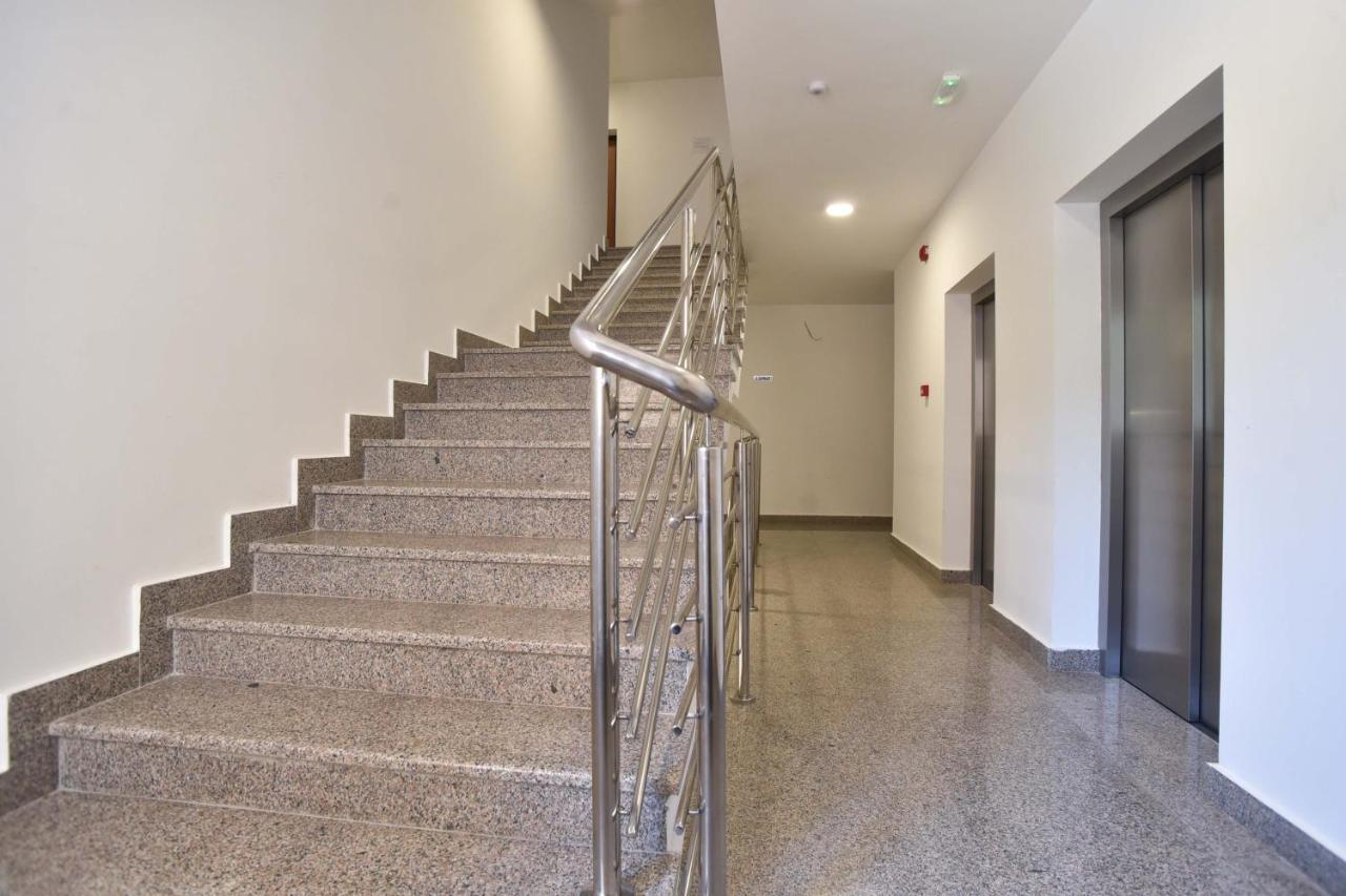 Azure Apartments Budva Eksteriør bilde