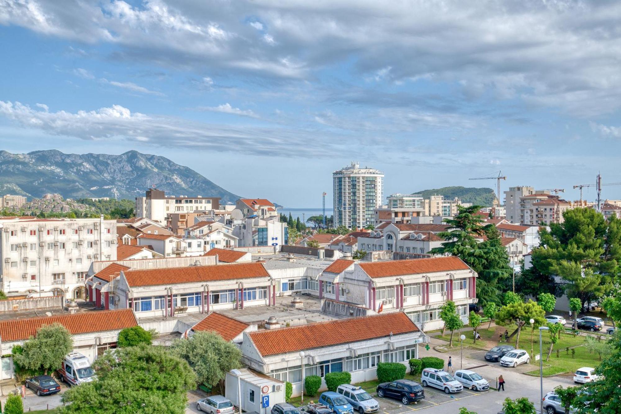 Azure Apartments Budva Eksteriør bilde