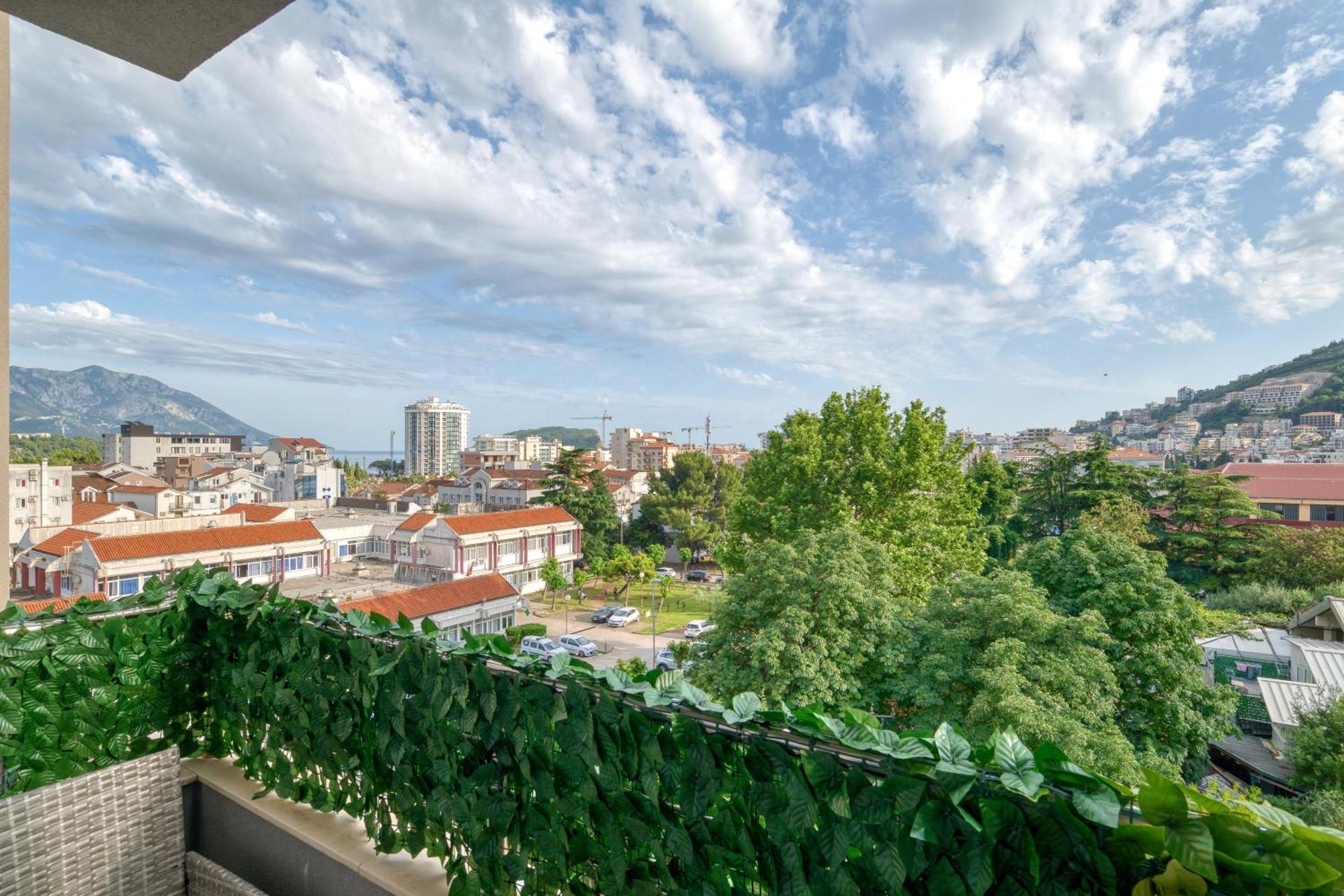 Azure Apartments Budva Eksteriør bilde