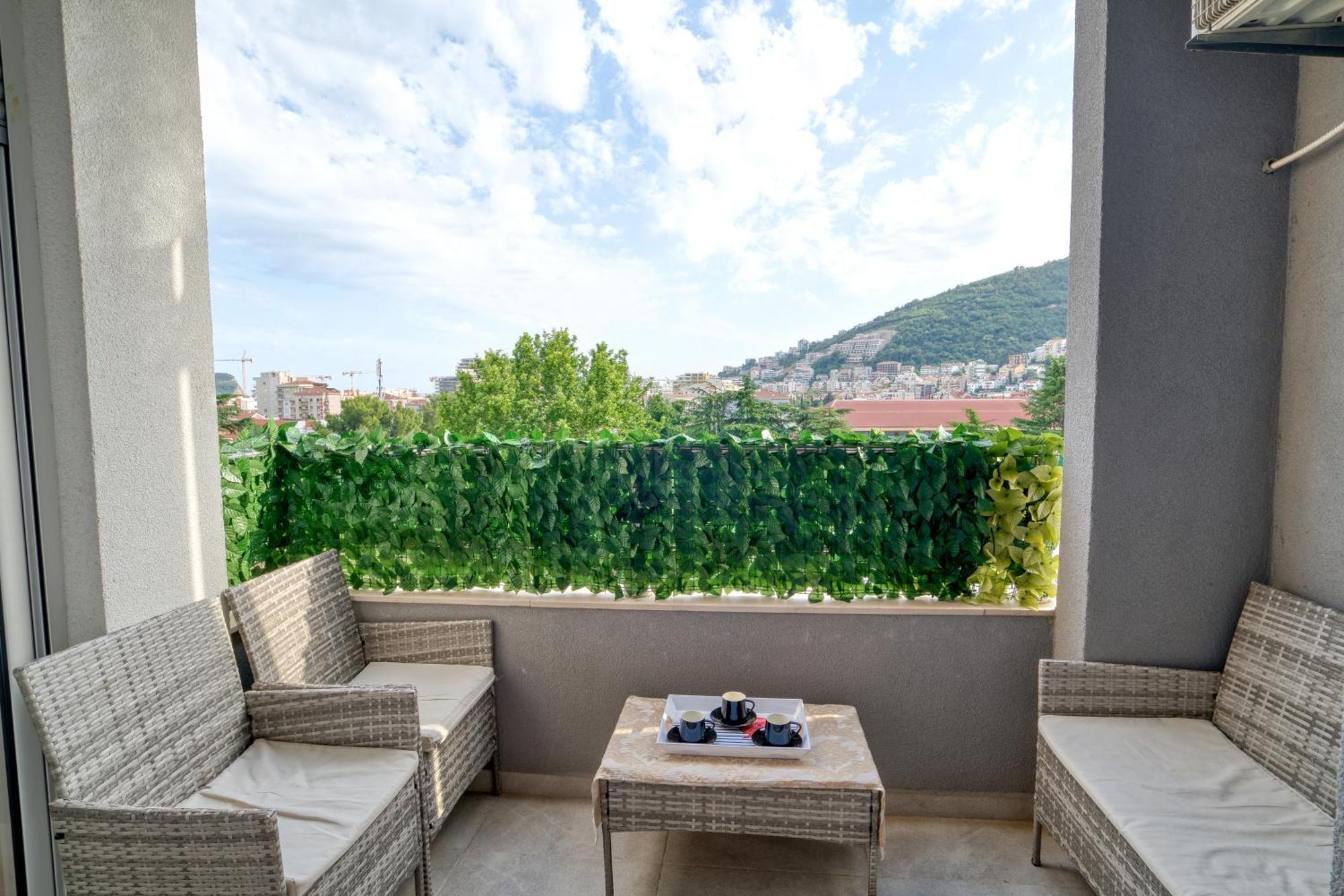Azure Apartments Budva Eksteriør bilde