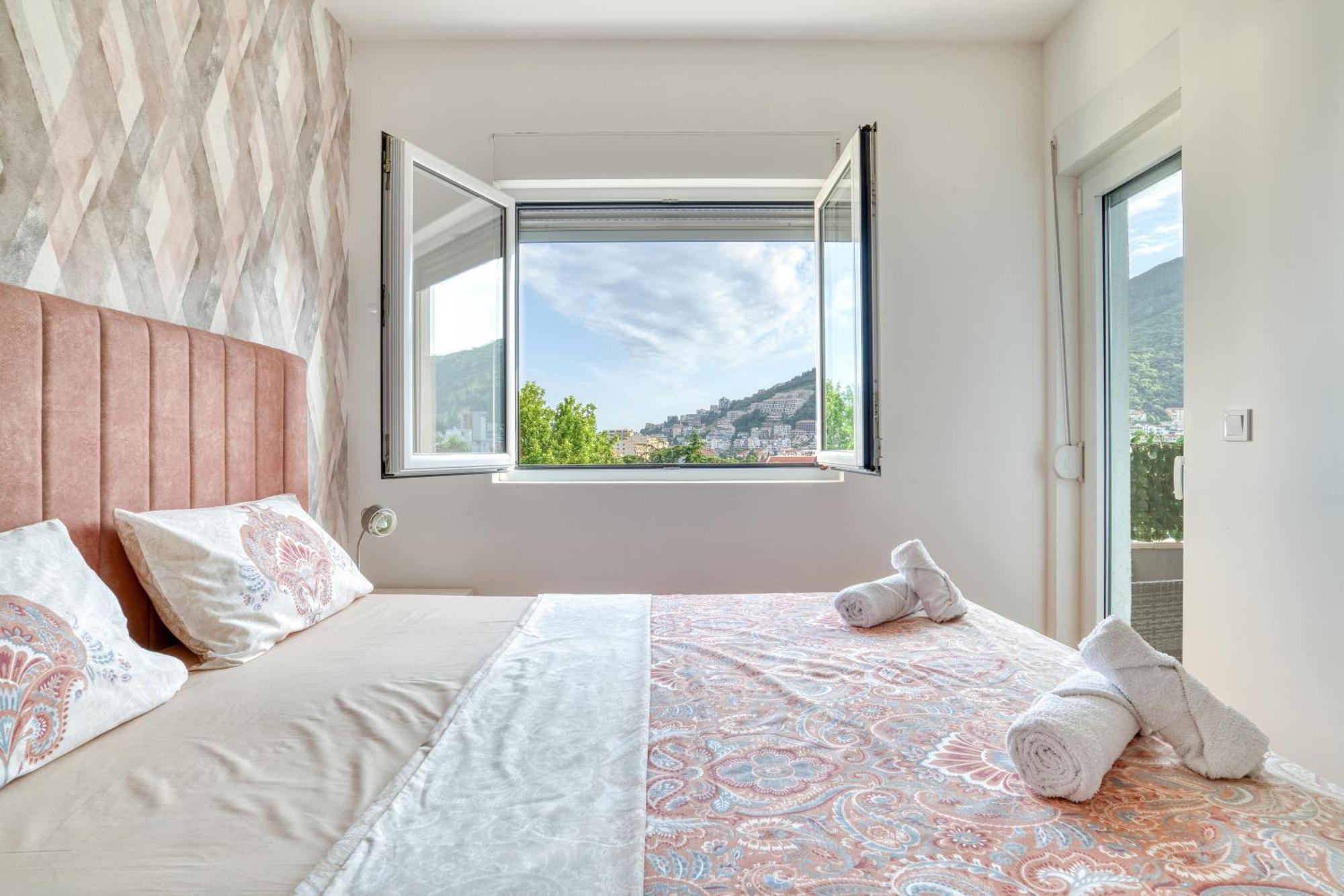 Azure Apartments Budva Eksteriør bilde